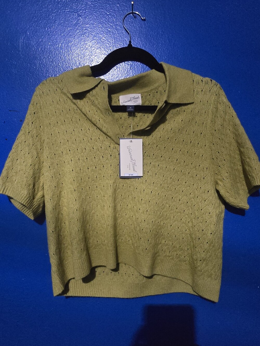 NWT Universal Threads Womens Cropped Green Sweater Size Medium